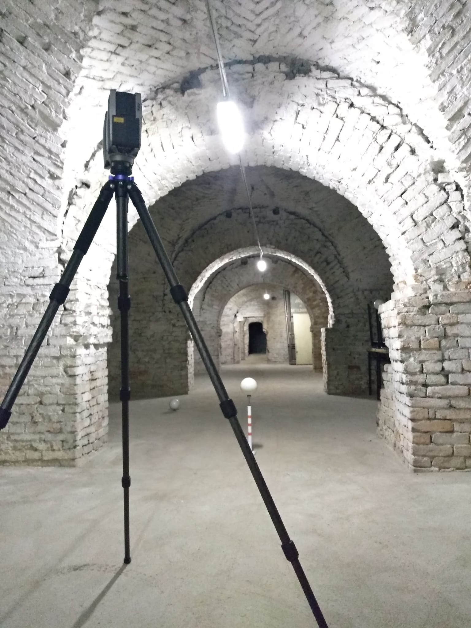 Laser scanner 3D in ambiente storico con volte in mattoni