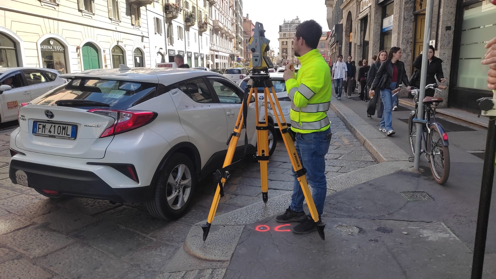 Rilievo urbano con stazione totale