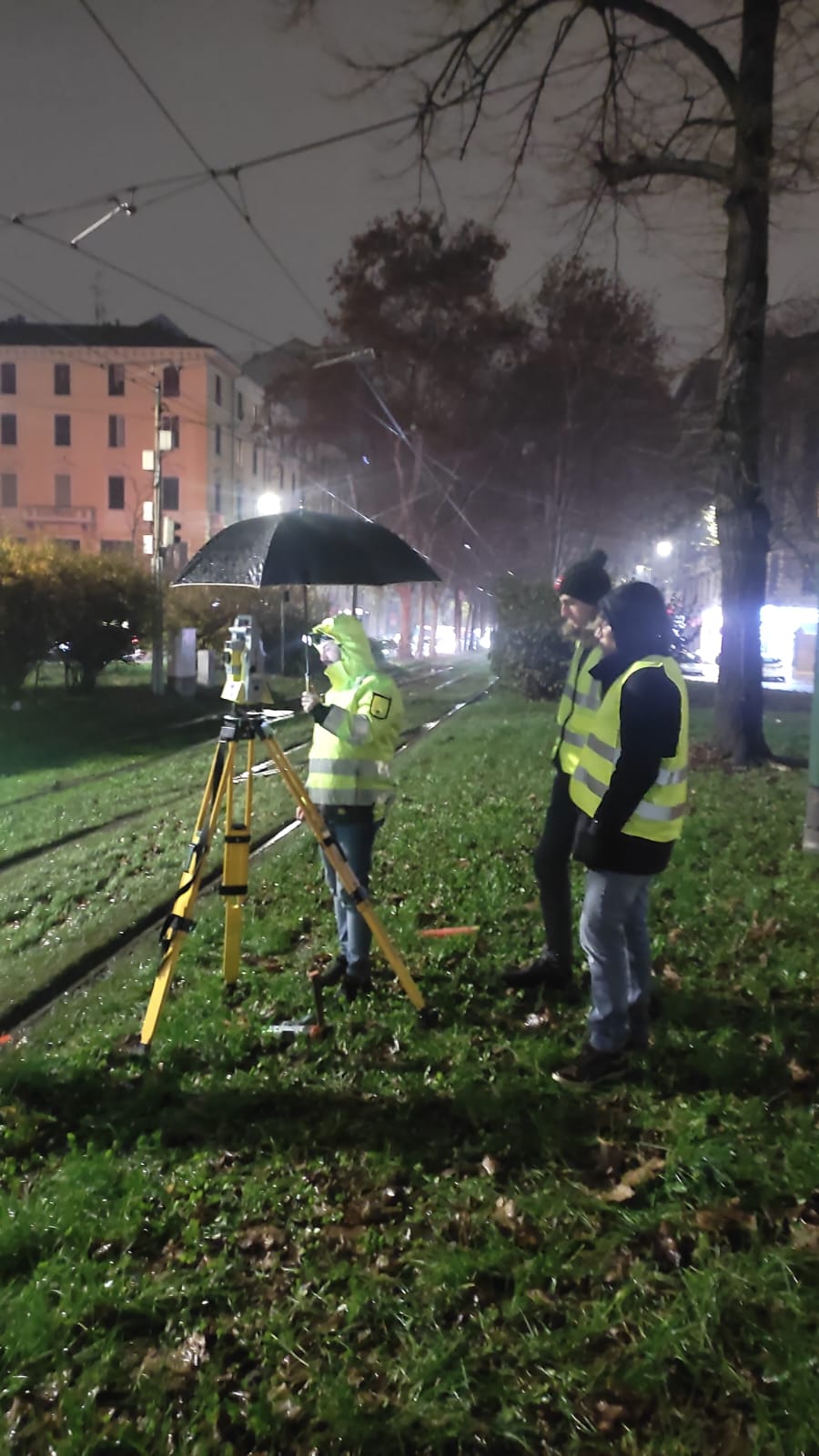 Rilievo notturno in area verde